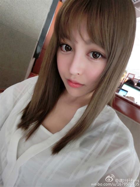 Hot girl Trung Quốc gây bão vì thân hình gợi cảm