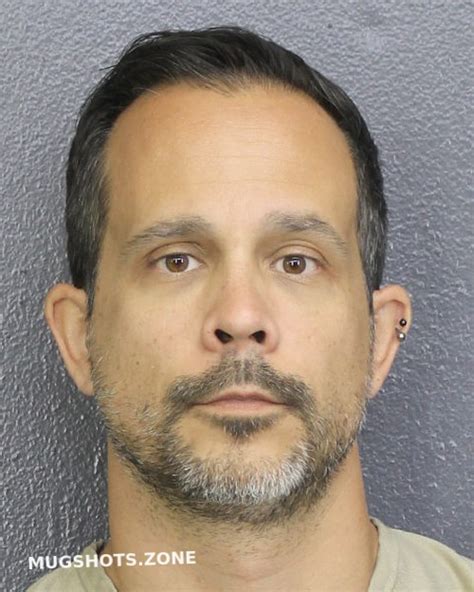 Degennaro Vincent 05162022 Broward County Mugshots Zone