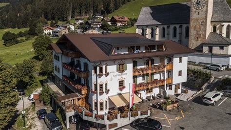 Hotel Kirchenwirt Dobbiaco Toblach