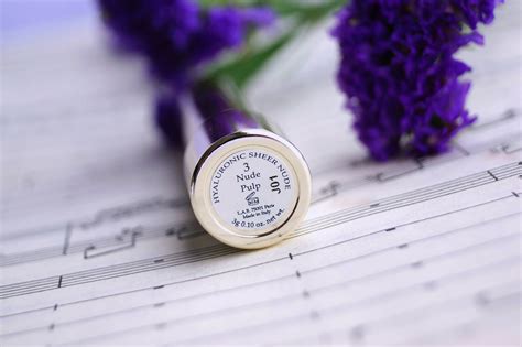 Beauty Unearthly By Terry Hyaluronic Sheer Nude Hydra Balm Nude Pulp Perfect Lip Liner