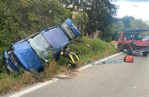 Pericoloso Incidente Sulla Tiburtina Violento Scontro Tra Auto E