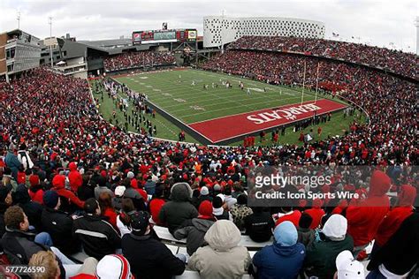 Nippert Stadium Cincinnati Photos And Premium High Res Pictures Getty