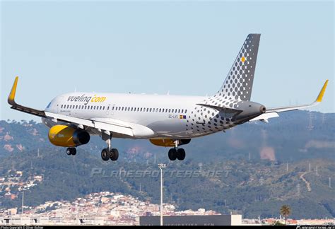 EC LVS Vueling Airbus A320 232 WL Photo By Oliver Richter ID 808978