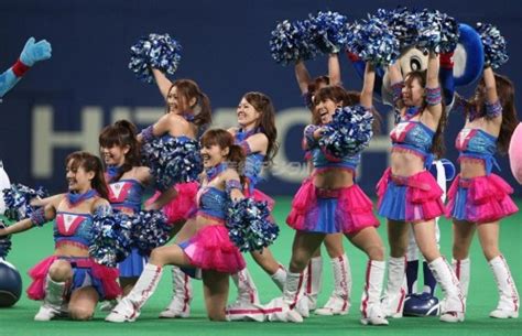 Japanese Baseball Cheerleaders – Idol Features