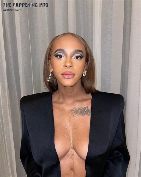 Yinka Bokinni Exposed Tits Bts Brit Awards Photos The Fappening