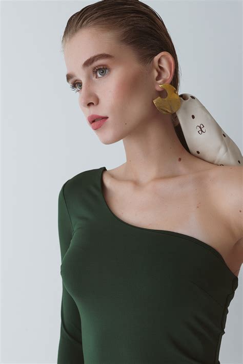 ΤΟΠ ΑΣΥΜΜΕΤΡΟ | Clover Fashion