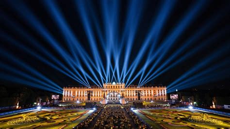 Poletni Koncert Iz Sch Nbrunna Dunajski Filharmoniki Lise