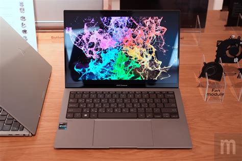 華碩推出標榜全球最薄、重量僅1公斤的oled筆電zenbook S 13 Oled Yahoo奇摩汽車機車