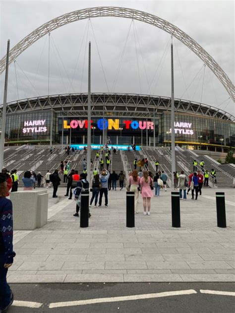 Harry Styles Wembley Stadium London Love On Tour Lot One Direction