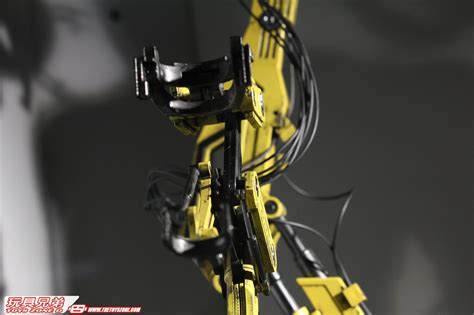 Hot Toys 鐵甲奇俠 Mark IV Suit Up Gantry 機械臂實物樣辦登場 Toys Zone D 玩具兄弟 Figures Price List Reviews