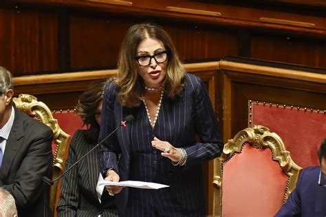 Respinta La Mozione Di Sfiducia A Daniela Santanche No Al Senato