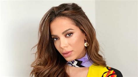 Anitta Abre O Jogo E Revela Ser Bissexual