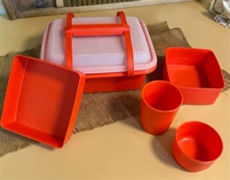 Tupperware Lunch Buddy Pack N Carry Lunch Box Gem