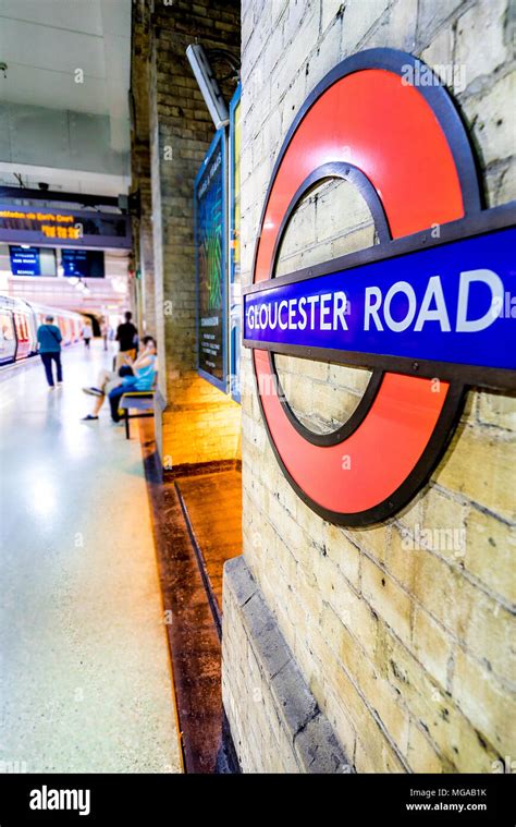 London Tube Sign Stock Photo Alamy