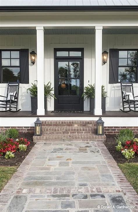 30+ Stunning House Exterior Front Porch for Summer Design - | Farmhouse exterior, Exterior house ...