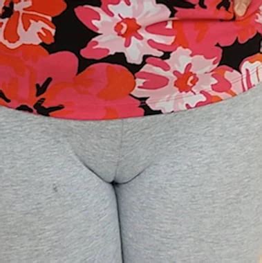Fette reife Latina Oma spreizt ihre haarige fette hässliche Muschi xHamster