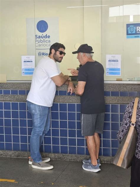 Amigo De Kayky Brito Dudu Azevedo Deixa O Hospital Chorando Ele Tem