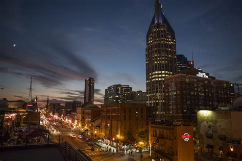 Can You Park Overnight in Nashville? - Drivin' & Vibin'