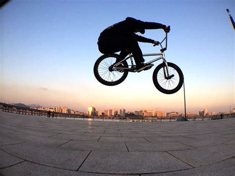 какие есть трюки на Bmx