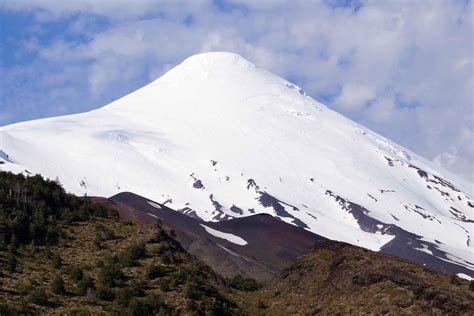 Puerto Montt Osorno Volcano and Petrohué Falls Guided Tour in Chile