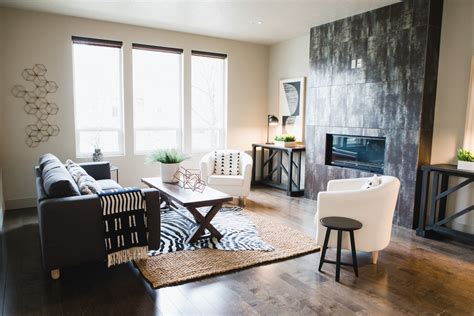 Staged Homes Modern Living Room Boise By Lyn S Design Style Houzz