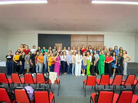 Programa Mulher debate na Fametro sobre Empoderamento e Liderança CREA AM