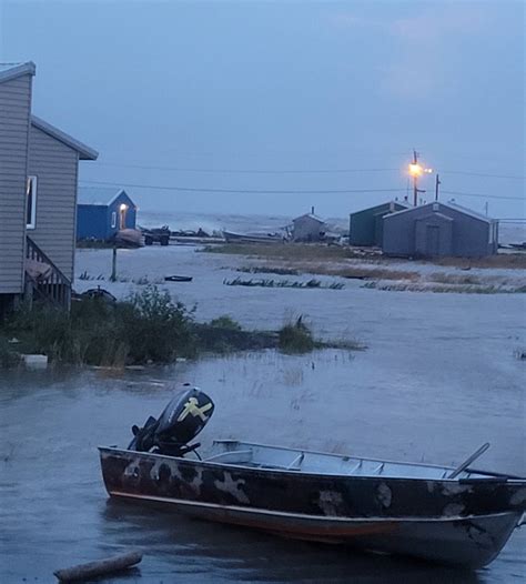 Worst Storm In Years Batters Western Alaska Coast Anchorage Daily News