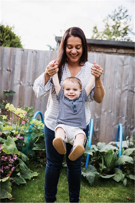 The Thurlby Brooks Family | A Summer Family Photography Session at Home