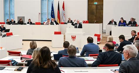 Umfrage Ergebnisse Zur Landtagswahl In Brandenburg Wer Liegt In