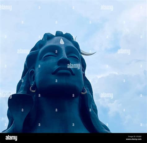 Adiyogi Shiva Statue Hi Res Stock Photography And Images Alamy