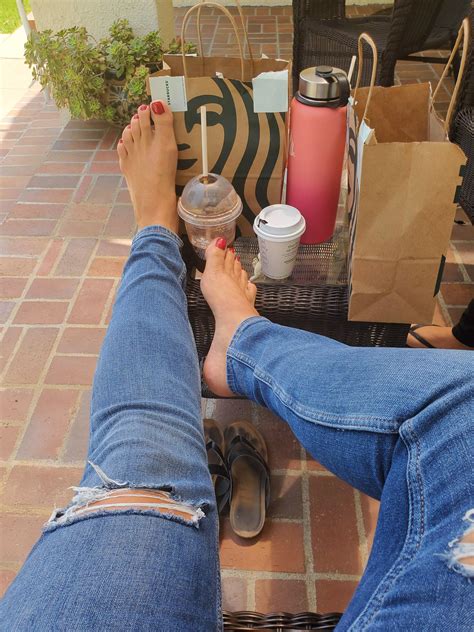 Nobody Seemed To Mind Me Putting My Feet Up Would You Nudes Footfetish Nude Pics Org