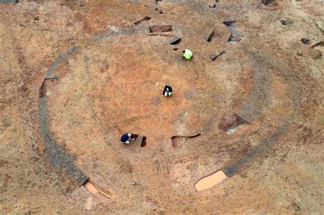 UK archaeologists unearth "nationally important" collection of Iron Age ...