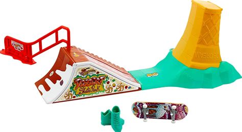 Amazon Hot Wheels Skate Fingerboard Playset With Exclusive Finger Skateboard Pair Of