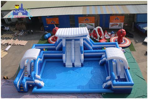 Lilytoys Inflatable Moving Water Park Inflatable Bouncy Castle With