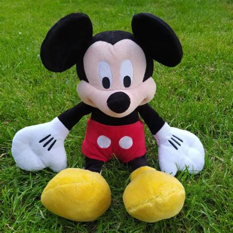 Deluxe Walt Disney Store Classic Mickey Mouse 19 Plush Stuffed Animal