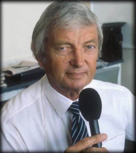 Richie Benaud Full Biography And Lifestyle - World Celebrity