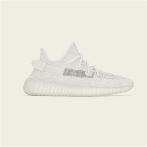 Shoes - YEEZY BOOST 350 V2 - White | adidas Bahrain