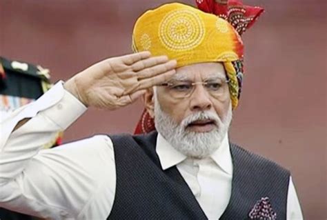 Pm Narendra Modi Wears The Most Vibrant Turban Ever On Independence Day