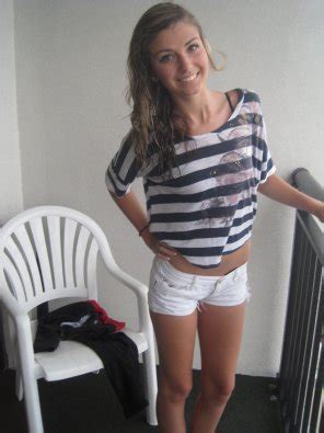 Hottie With A Nose Ring Porn Pic