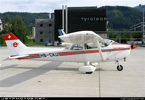 Hb Cku Reims Cessna F P Skyhawk Ii Flugschule Eichenberger Karl