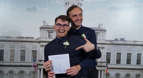 La Russie reconnaît accidentellement un mariage gay têtu