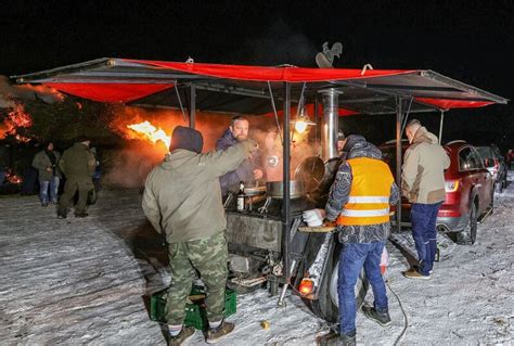 Mehrere Hundert Menschen Versammelten Sich Zum Mahn Feuer In Callenberg