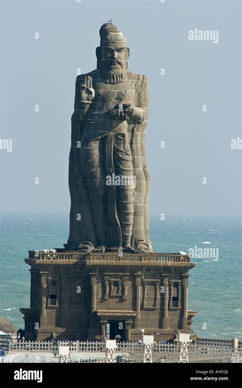 Thiruvalluvar Statue in Kanyakumari South India Stock Photo - Alamy