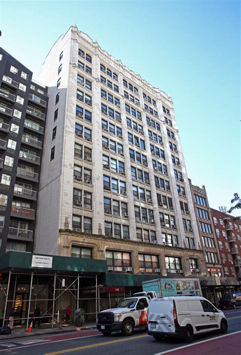 Seeking a Manhattan Studio With Design Potential for $600,000. Which ...