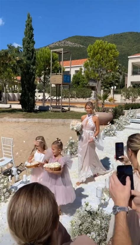 VJENČANJE NA PLAŽI Saška i Đorđe Đoković pred matičarem na drugi dan