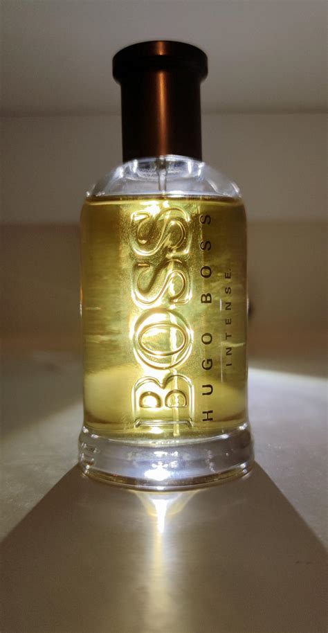 Boss Bottled Intense Hugo Boss одеколон - аромат для чоловіків 2015