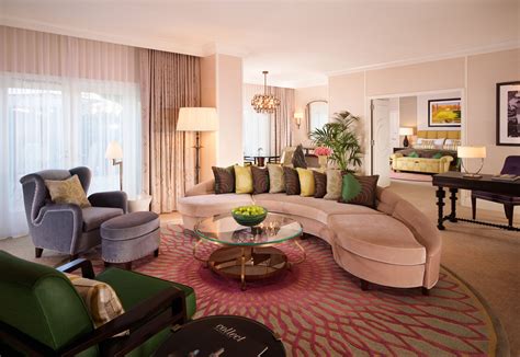 Hotel Suites Los Angeles | Beverly hills hotel, Hotel suites, Room