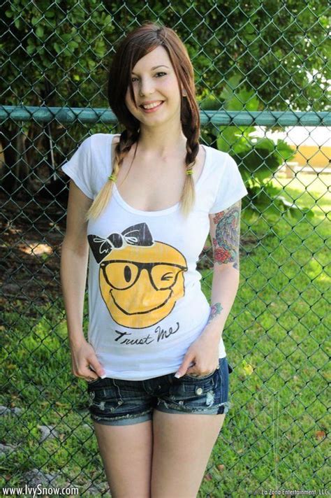 Pictures Of Ivy Snow Exposing Herself At A Tennis Court Porn Pictures XXX Photos Sex Images