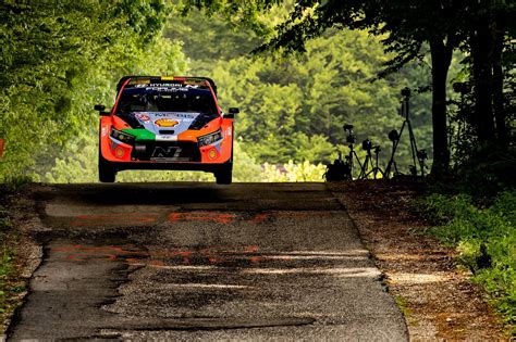 Videó Neuville vezet a Horvát Rallyn az első kör után RallyFeeling hu