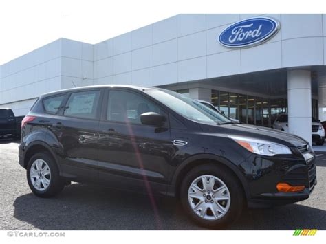 Tuxedo Black Metallic Ford Escape S Photo